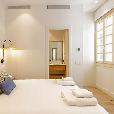 Marques De Velazquez II By Caleta Homes Malaga Zewnętrze zdjęcie