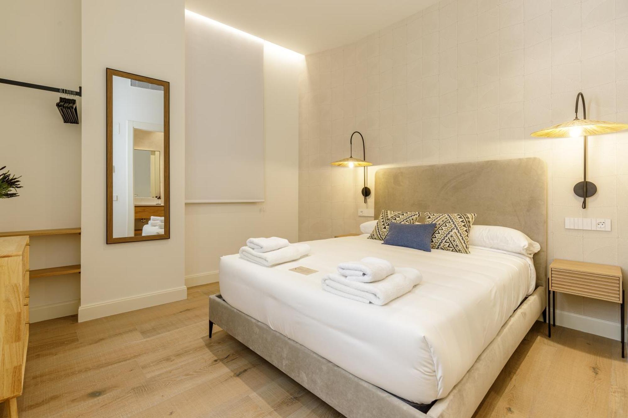 Marques De Velazquez Ii By Caleta Homes Apartament *
