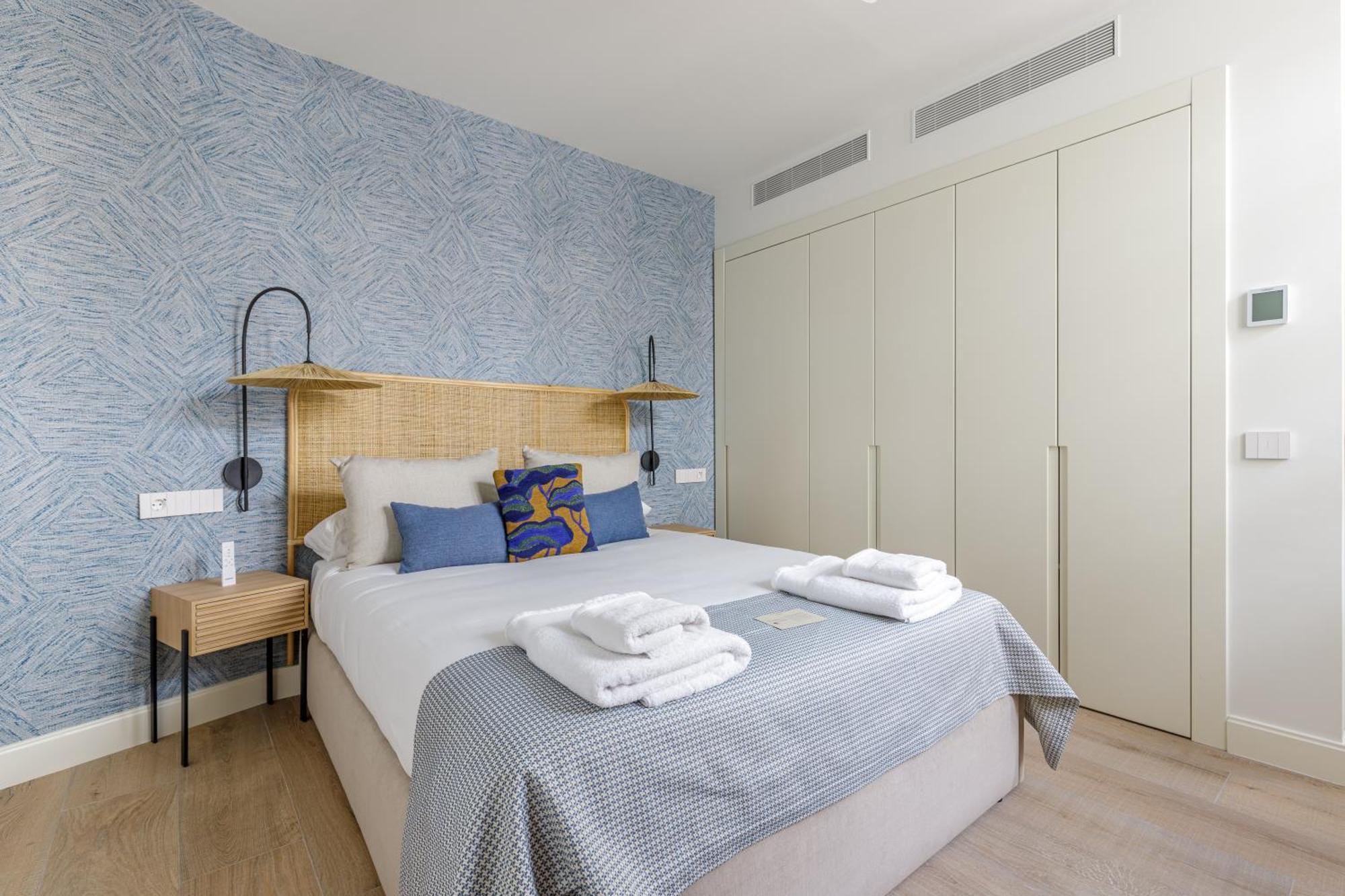 Marques De Velazquez Ii By Caleta Homes Apartament *