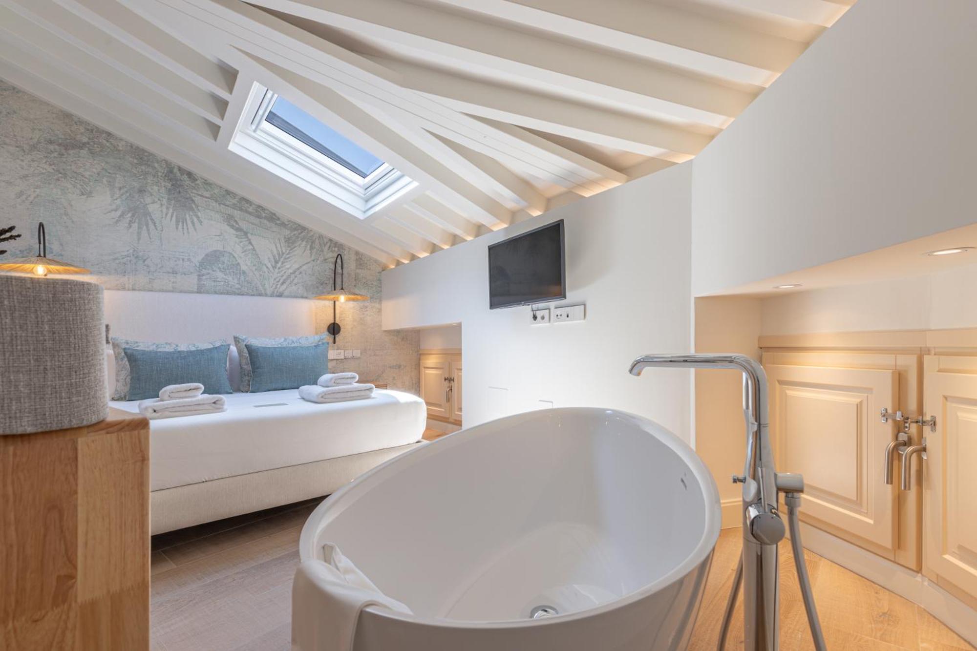 Marques De Velazquez Ii By Caleta Homes Apartament